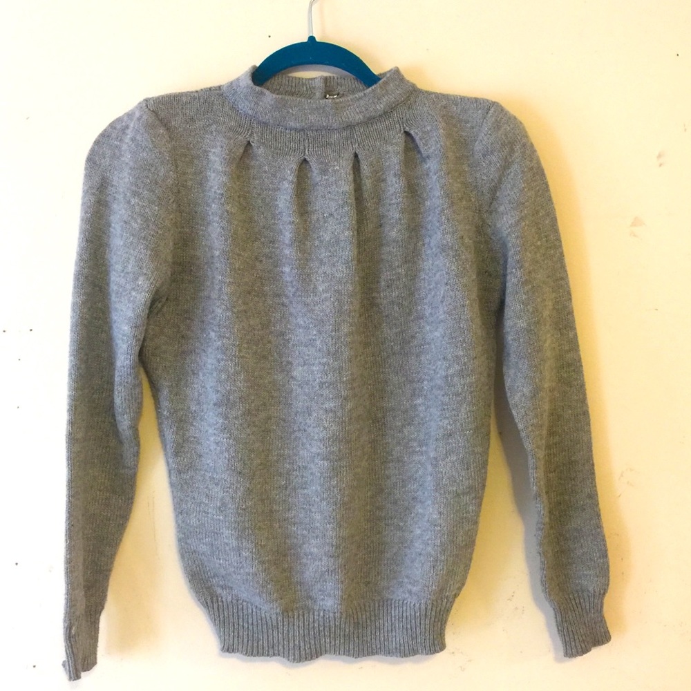 Vintage gray sweater